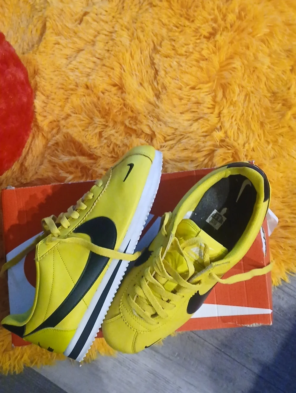 Nike MenYellow and Black Retro Cortez Prem Sneakers
